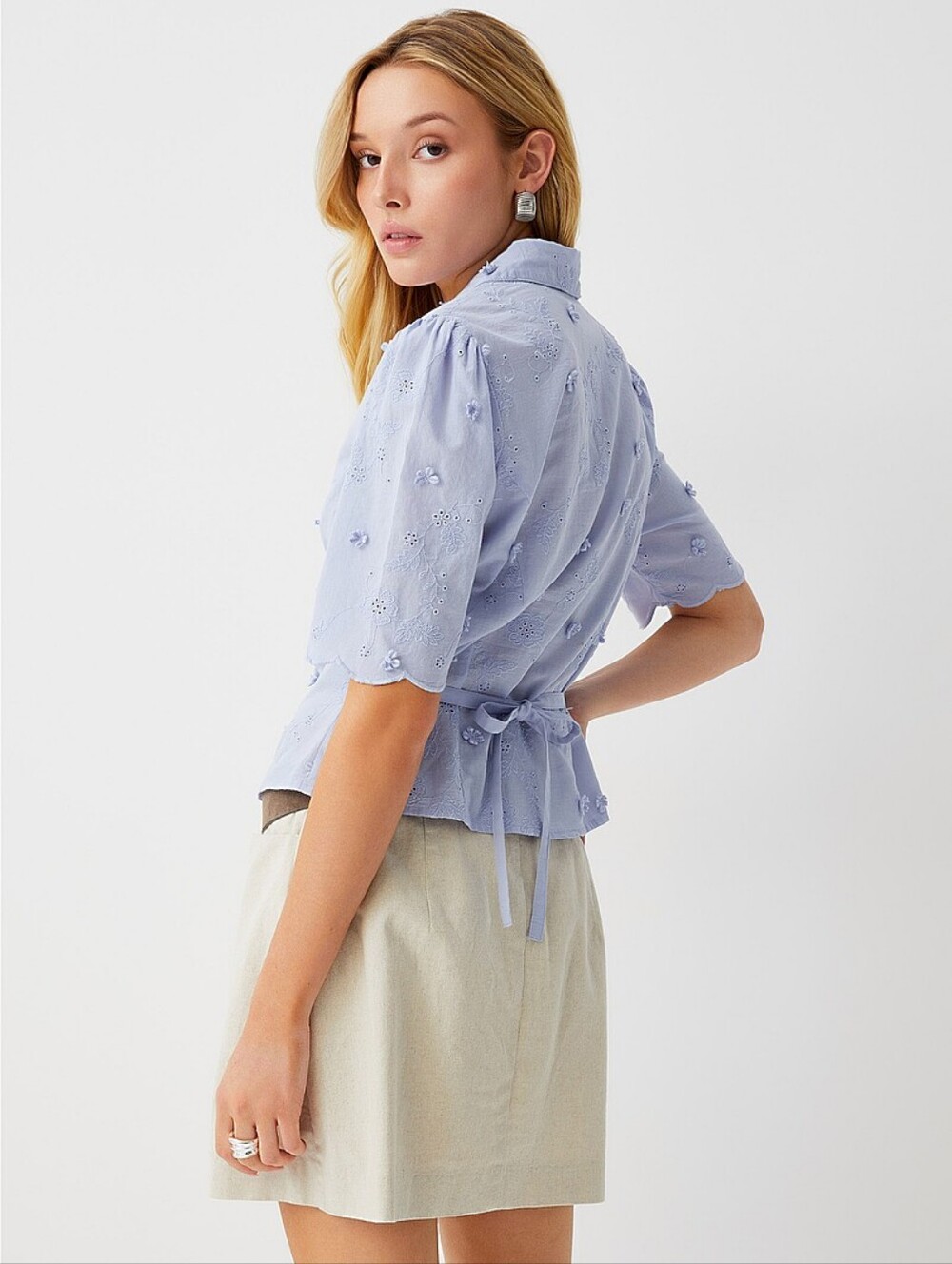 Simons Icone Lavender Eyelet Tie-Waist Shirt Size Medium Romantic 100% Cotton